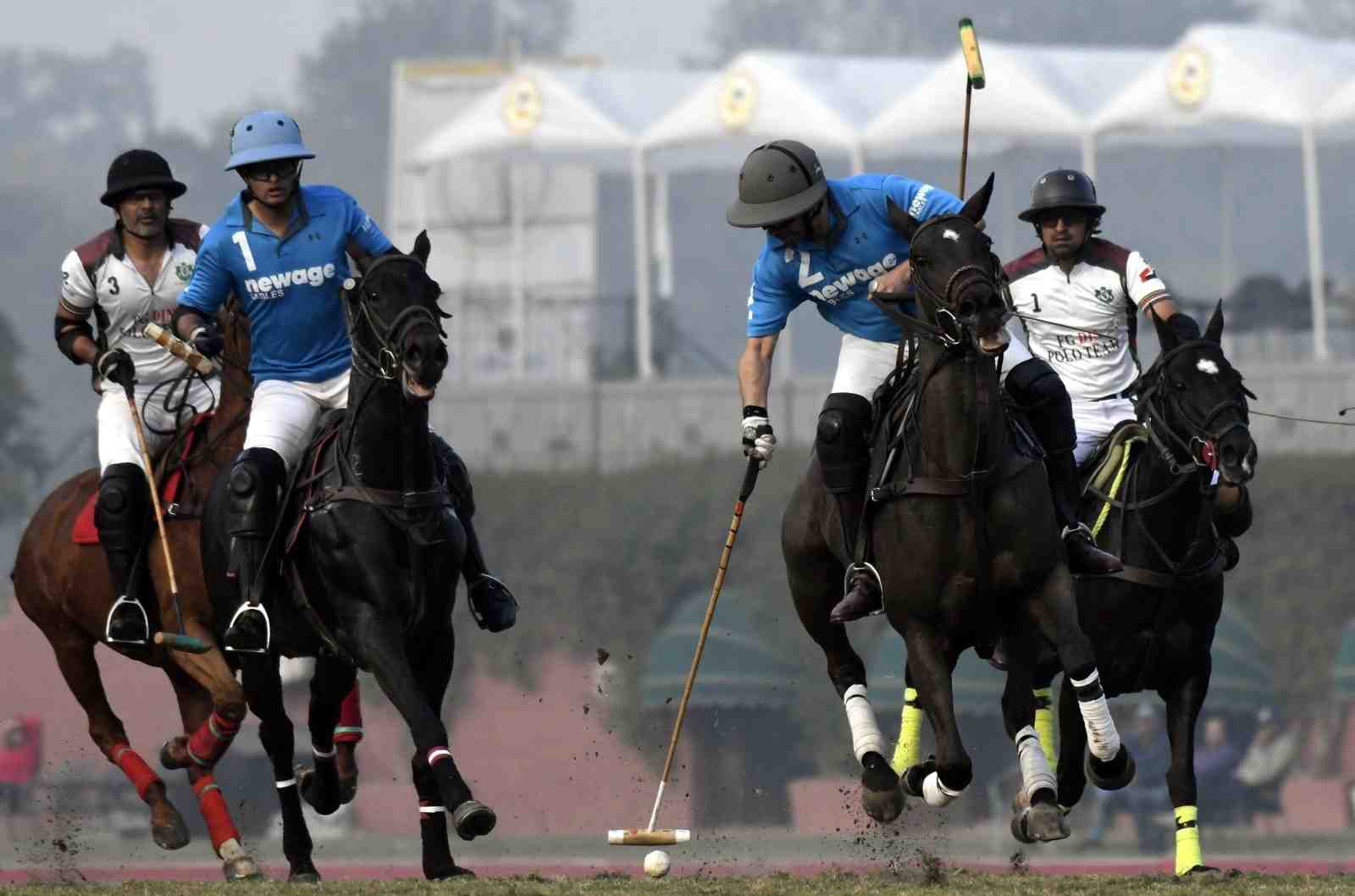 Open Polo: FG/Din Polo, Remounts book berths in main final