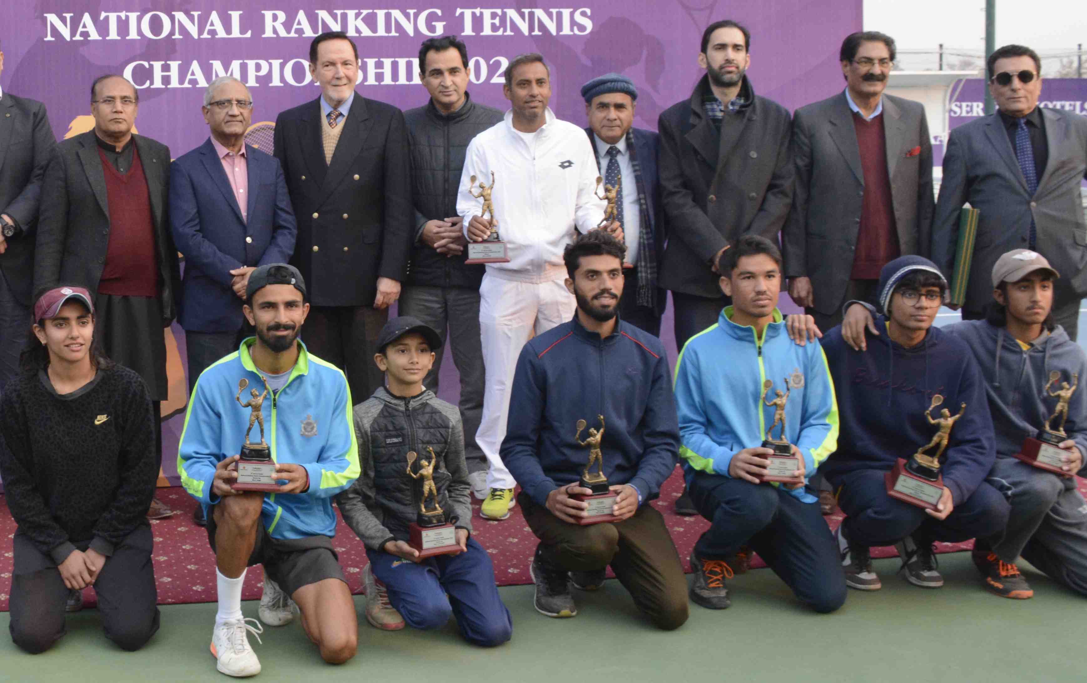 National Tennis: Aqeel Khan and Sarah Mehboob win crowns