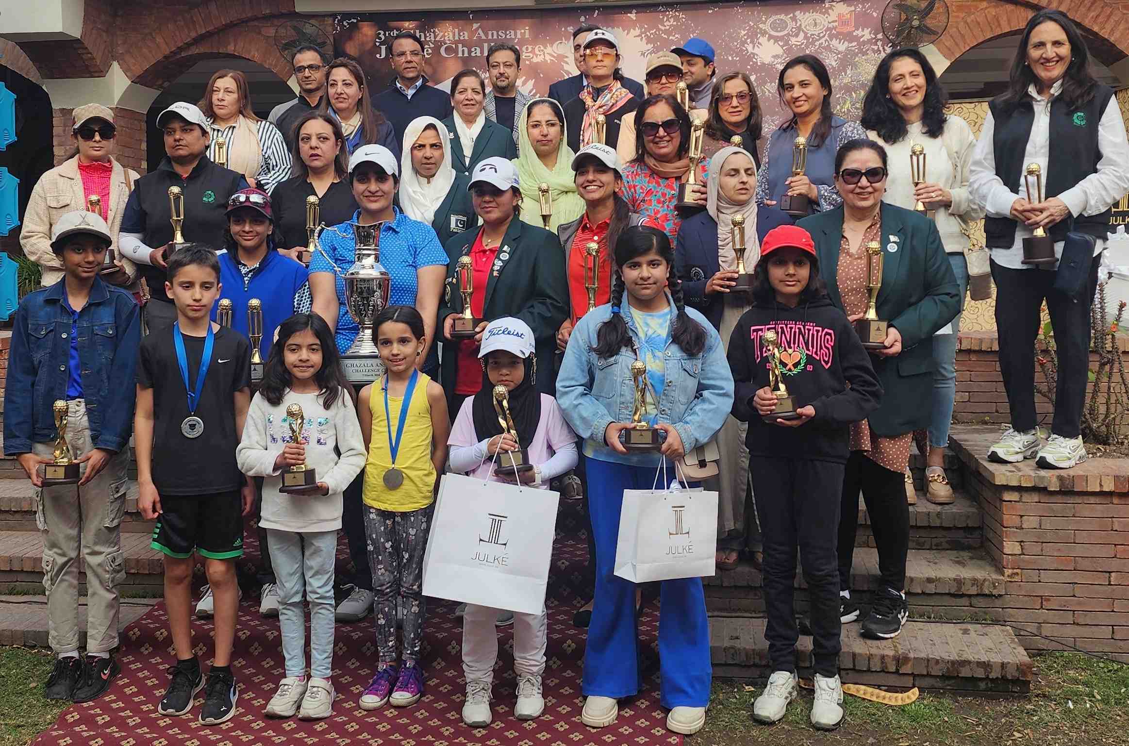 Ghazala Ansari Julke Challenge Cup: Parkha Ijaz lifts title