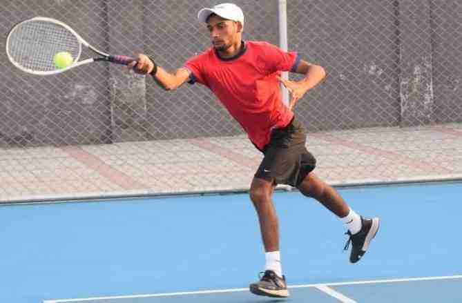 PTLA Junior National: Asad, Amir breeze into semifinals