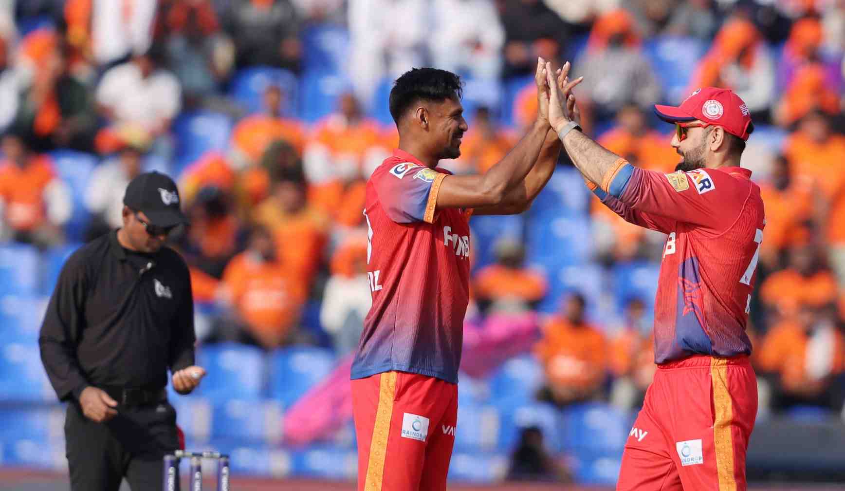 Dubai Capitals beat Gulf Giants by six wickets