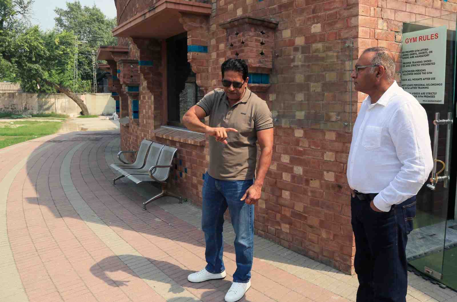 Former captain Aamir Sohail visits National Cricket Academy