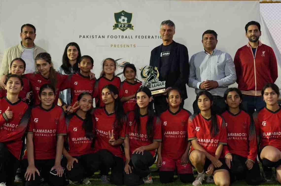 Smurfs clinch SHE League Seniors title, Islamabad City win Juniors title
