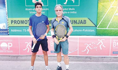 Benazir Bhutto National Tennis: Bilal beat Imran 2-1