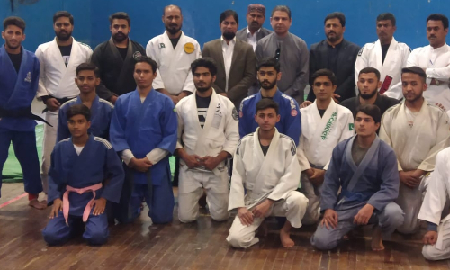 Federal Minister IPC Ehsan Mazari visits National JuJitsu Training Camp