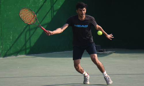 Begum Kulsum Saifullah Tennis: Sami Zeb thrashes Heera 2-1