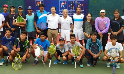 Tariq Zaman visits High Performance Tennis Training Camp