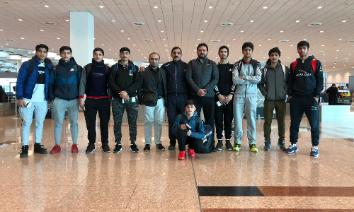 Pakistani contingent reaches Birmingham to take part in British Juniors Open